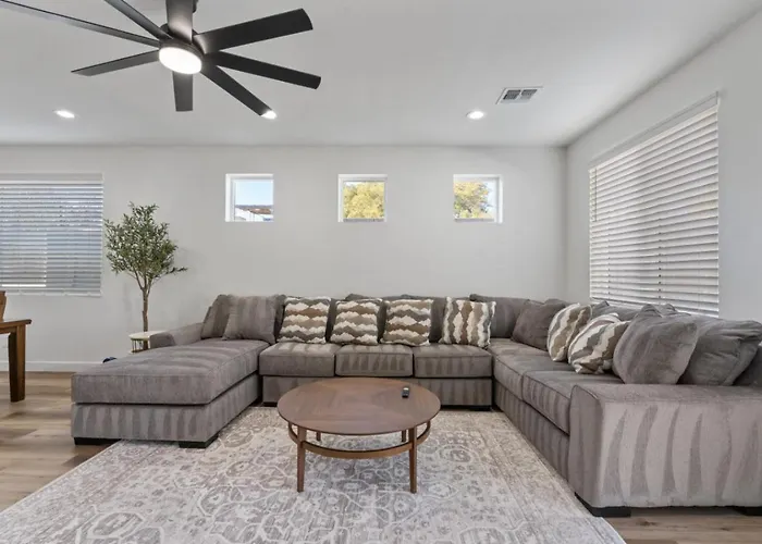 New 4br Bunk Mountain Views Fire Pit Holiday home Phoenix